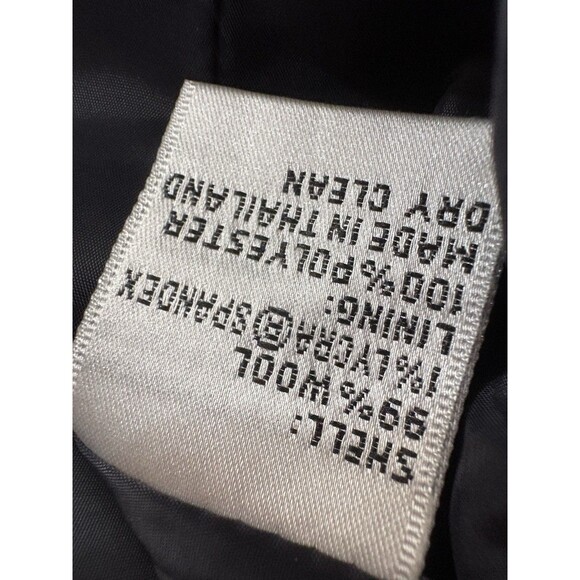 Talbots Wool Blend Blazer Jacket Sz 14 Black 2 Button Close Double Front Pockets - Picture 4 of 7